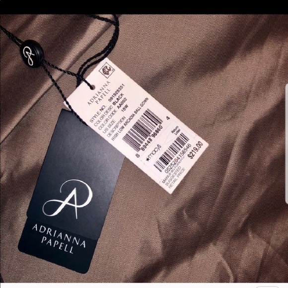 NWT! Adriana Papell Black Formal Gown, size 18W - Picture 4 of 4